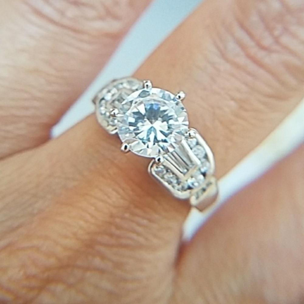 1.5ct Round Engagement Ring size 8